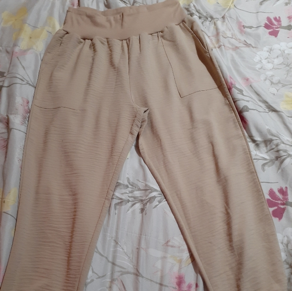 Size xl beige joggers